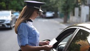 Legea din Codul Rutier 2023 care îi poate amenda pe șoferii din România cu 1.160 de lei, fără să își dea seama