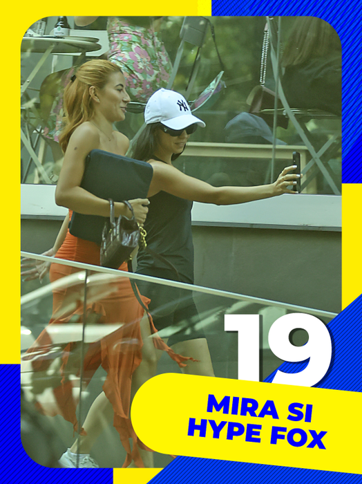 TOP 30 VEDETE care fac live-uri, story-uri și selfie în public, dar… Cum arată din celălalt unghi! Nici dacă te chinuiai nu le prindeai așa!