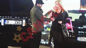 I-a luat cheia de la masina