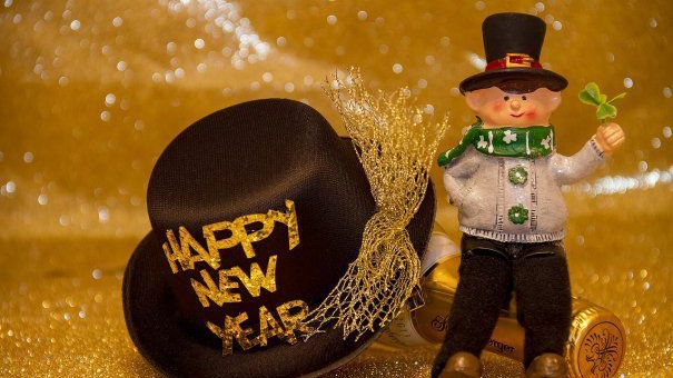 MESAJE DE ANUL NOU. Colecţia cu cele mai amuzante SMS-uri de Revelion 2018