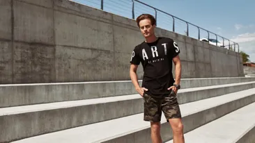 3 sfaturi despre cum să îmbraci un tricou bărbătesc la serviciu și să arăți ca un șef