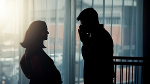 A amânat divorțul, deși l-a prins cu o altă femeie! Antrenorului de fotbal i s-a impus o singură condiție de către soție