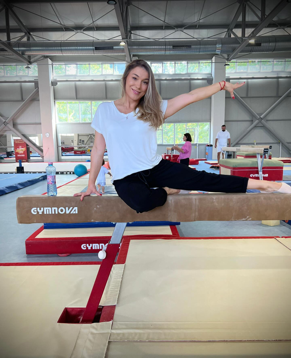 Monica Roșu este una dintre gimnastele de top ale României/ Sursa foto: Facebook @ Monica Rosu