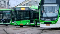 Ce a apărut pe geamul unui autobuz STB. Călătorii s-au amuzat și au început să facă poze imediat