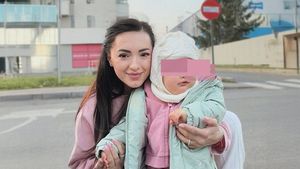 Cum s-a schimbat viața Larisei Iordache la un an după ce a devenit mamă: „Au existat momente când nu știam exact ce să fac”