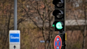 Amendă de 600 de lei pentru șoferii care o comit, la semafor. Ce scrie în lege
