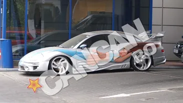 Vrea sa vanda masina de curse care a aparut in filmul The Fast and Furious: Tokyo Drift