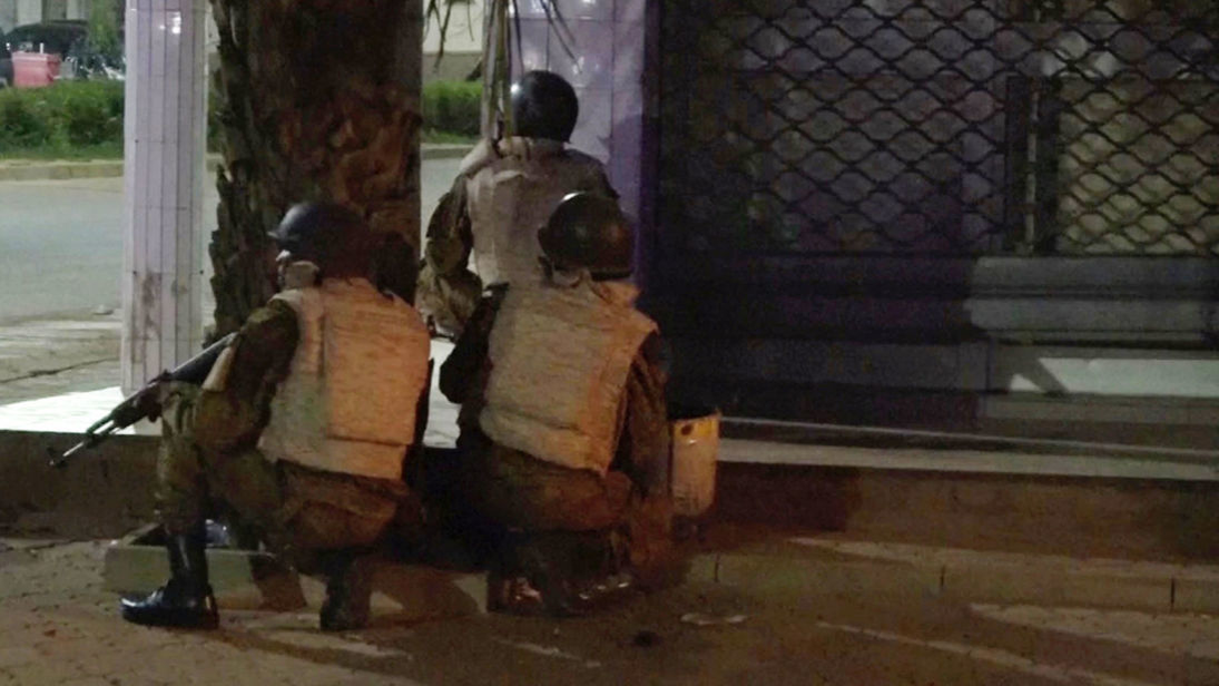 Atac terorist în BURKINA FASO! Cel puţin 17 morţi şi 10 răniţi până acum