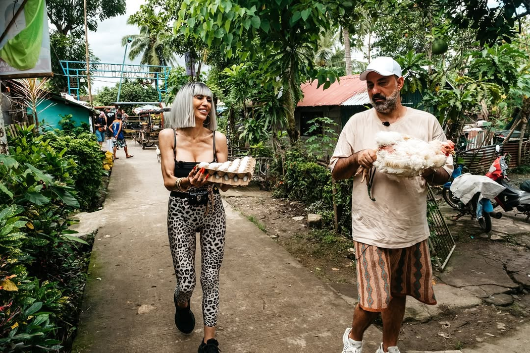 Cum l-a chinuit Raluca Bădulescu pe Florin Stamin la Asia Express! Avem primele imagini din noul sezon