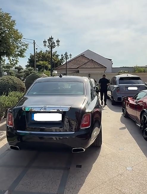 Cine sunt mirii din Timișoara care au primit cadou de nuntă un Bugatti Chiron. Imagini de la petrecerea faraonică