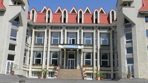 Panică printre viitorii preoți din Iași: 14 internări în spital, într-un timp record. Care e motivul