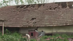 De Paște, mai multe case din Olt au rămas fără acoperișuri din cauza vijeliei