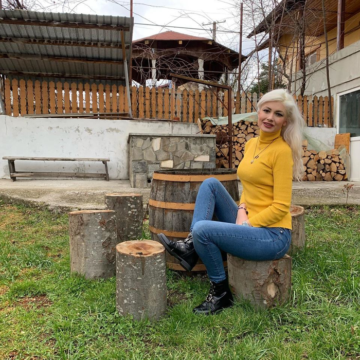Flavia Apostol cântărea în 2013 doar 35 de kilograme. Cum arată acum, după ce s-a îngrășat