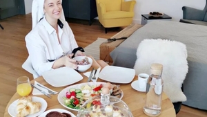Andreea Marin luptă cu kilogramele. Prezentatoarea are o rețetă de dietă și pentru pâine…