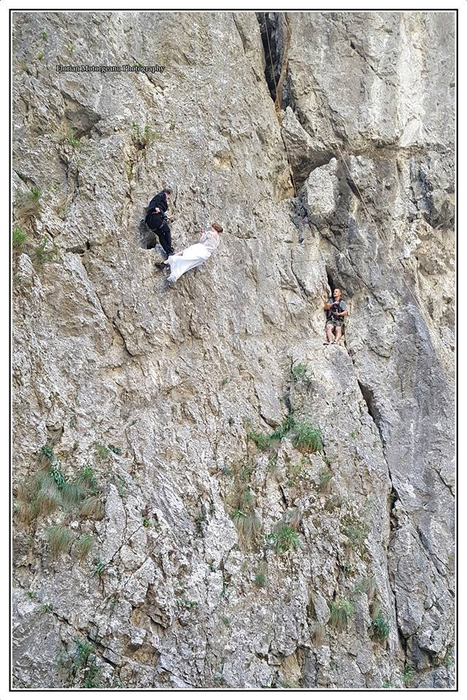 Protagoniştii ineditei şedinţe foto le-au dat clasă caprelor negre