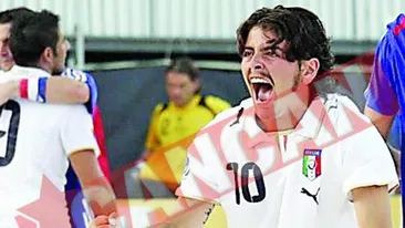 Maradona joaca pentru Italia