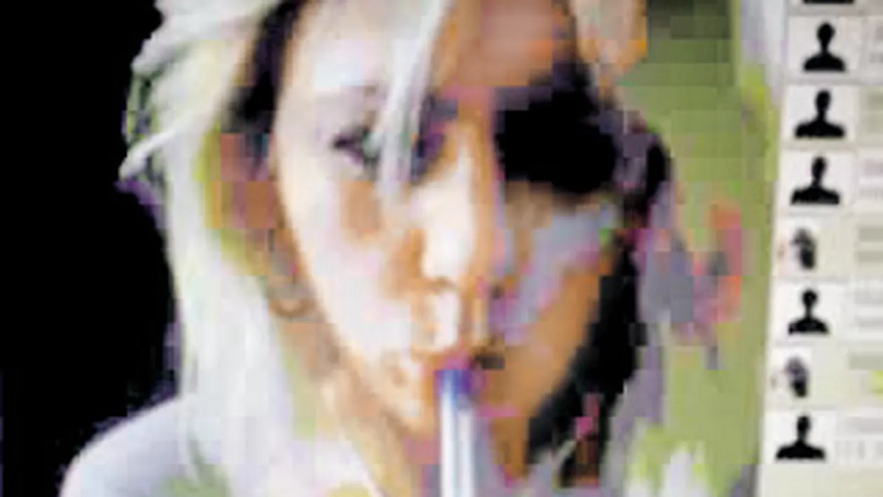 Livia se dezbraca in birou! Videochat-ista din primarie a demisionat