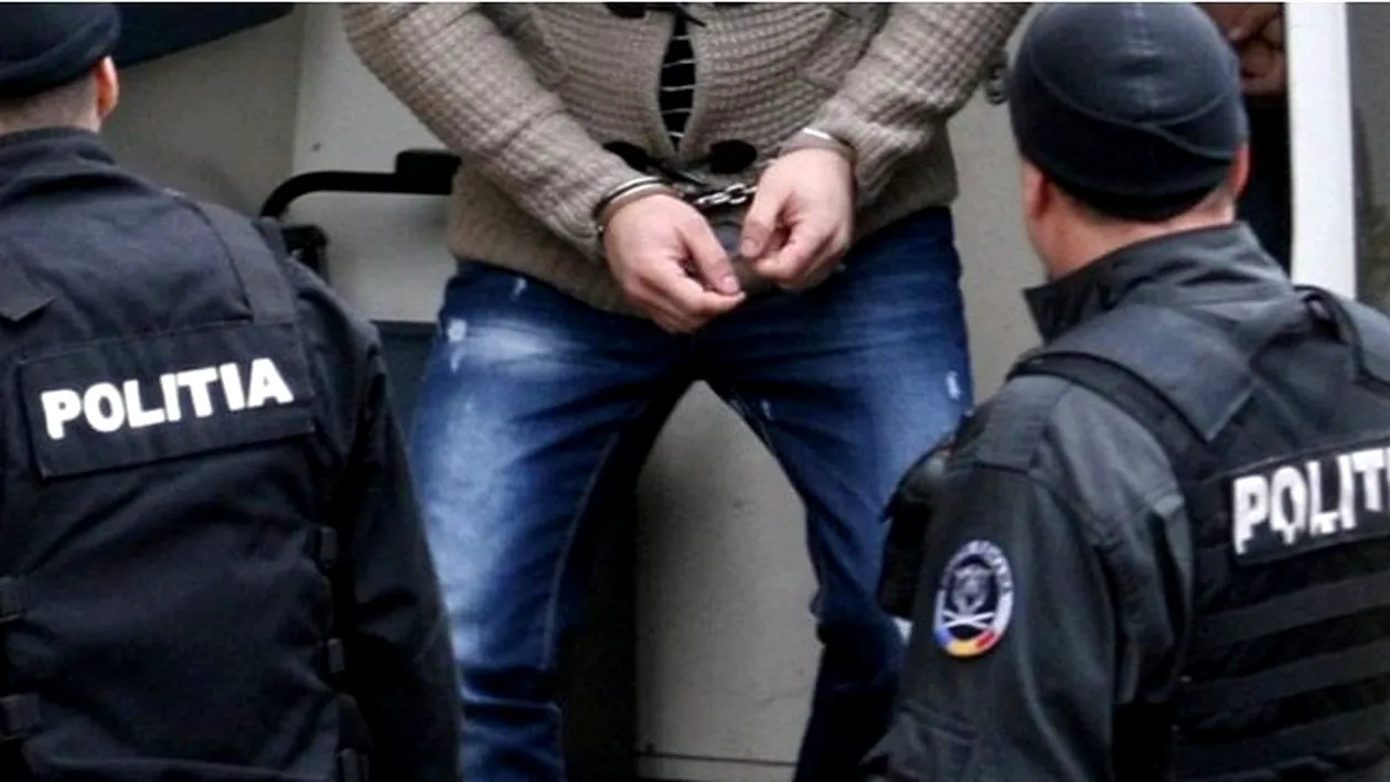 Adolescenți arestați în Vâlcea pentru că ar fi violat doi copii