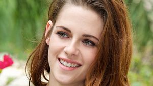 Kristen Stewart a uimit o lume întreagă cu această reacţie! Cum i-a vorbit actriţa unui paparazzo: "Eşti de..."