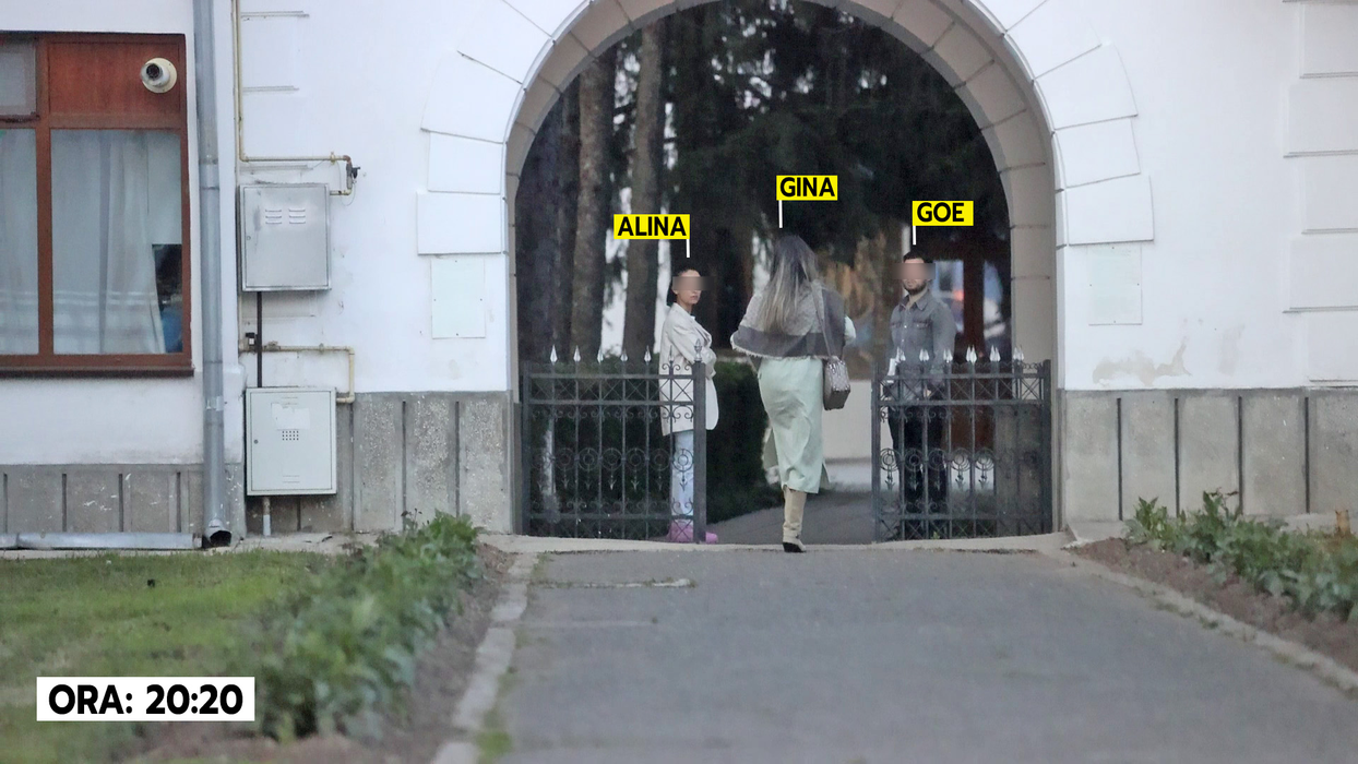 Gina, Goe si Alina intră în Mănăstirea Țigănești (Foto: CANCAN.RO)