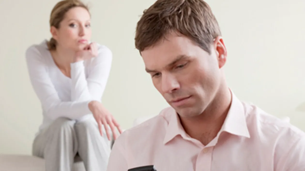 Tot oraşul a râs de el! De ce a putut fi în stare un bărbat prins cu o altă femeie! Asta e culmea prostiei