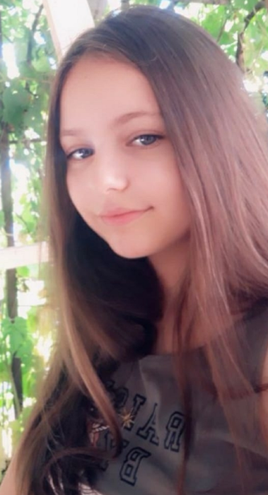 Cine e, de fapt, Andreea Beatrice – singura elevă din Bârlad care a luat nota 10 la Evaluarea Națională 2022
