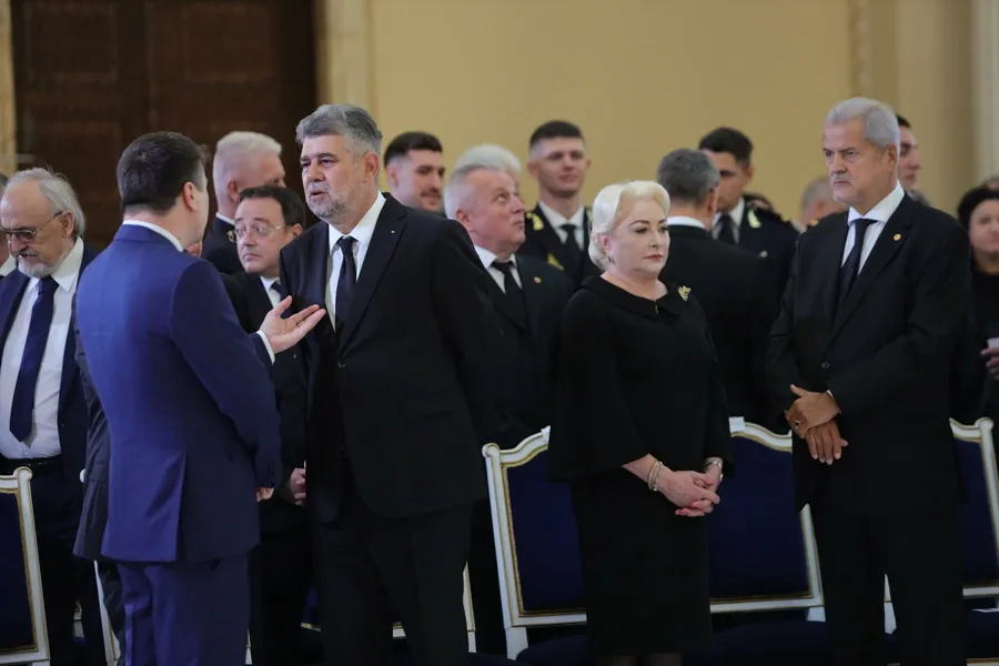 Marcel Ciolacu, la ceremonia de înmormântare a lui Ion Iliescu.