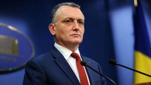 Cum a apărut ministrul Educației, Sorin Cîmpeanu, la vaccinarea împotriva coronavirusului