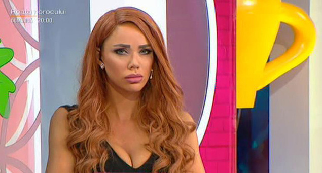 Bianca Drăguşanu şi-a schimbat radical look-ul! A venit supărată în emisiune şi…:„Vă bat cu mătura”