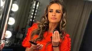 Diana Munteanu a îmbrăcat rochia de mireasă din nou! Ce model a ales de data aceasta vedeta