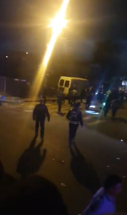 UPDATE focuri de armă în Capitală: 37 de persoane au fost duse la audieri! Cum au fost filmați scandalagii înainte de lupta cu polițiștii
