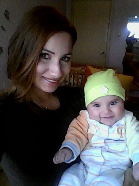 Mama unei fetiţe de un an, Diana Merişan s-a sinucis cu o supradoză de medicamente