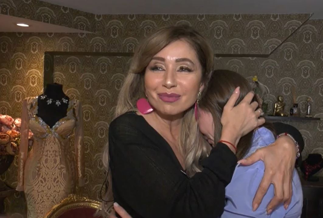 E oficial! Vulpița de la “Acces Direct” s-a angajat și a început să plângă în fața șefei sale! Cine este vedeta care i-a oferit un loc de muncă