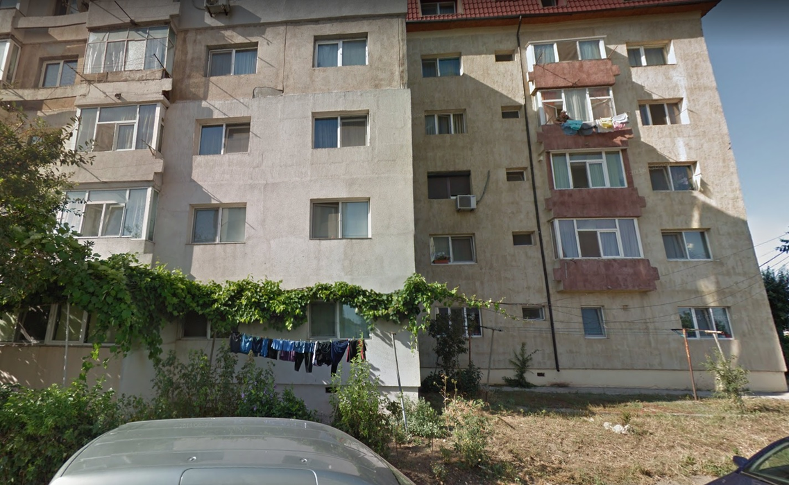 Blocul în care locuiește pensionarul din Constanța