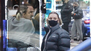 Alexandra Stan și-a “corupt” iubitul la cafenea. Ce l-a convins să facă în public
