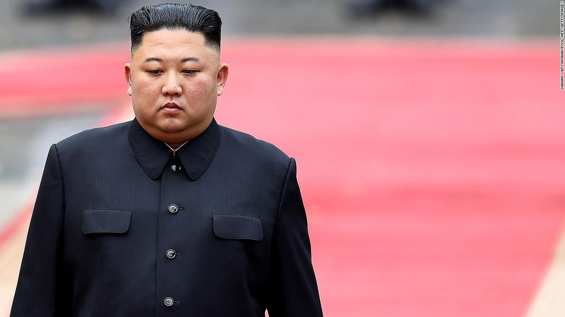 Este Kim Jong-Un mort sau viu?! Adevărul despre fotografia din coșciug
