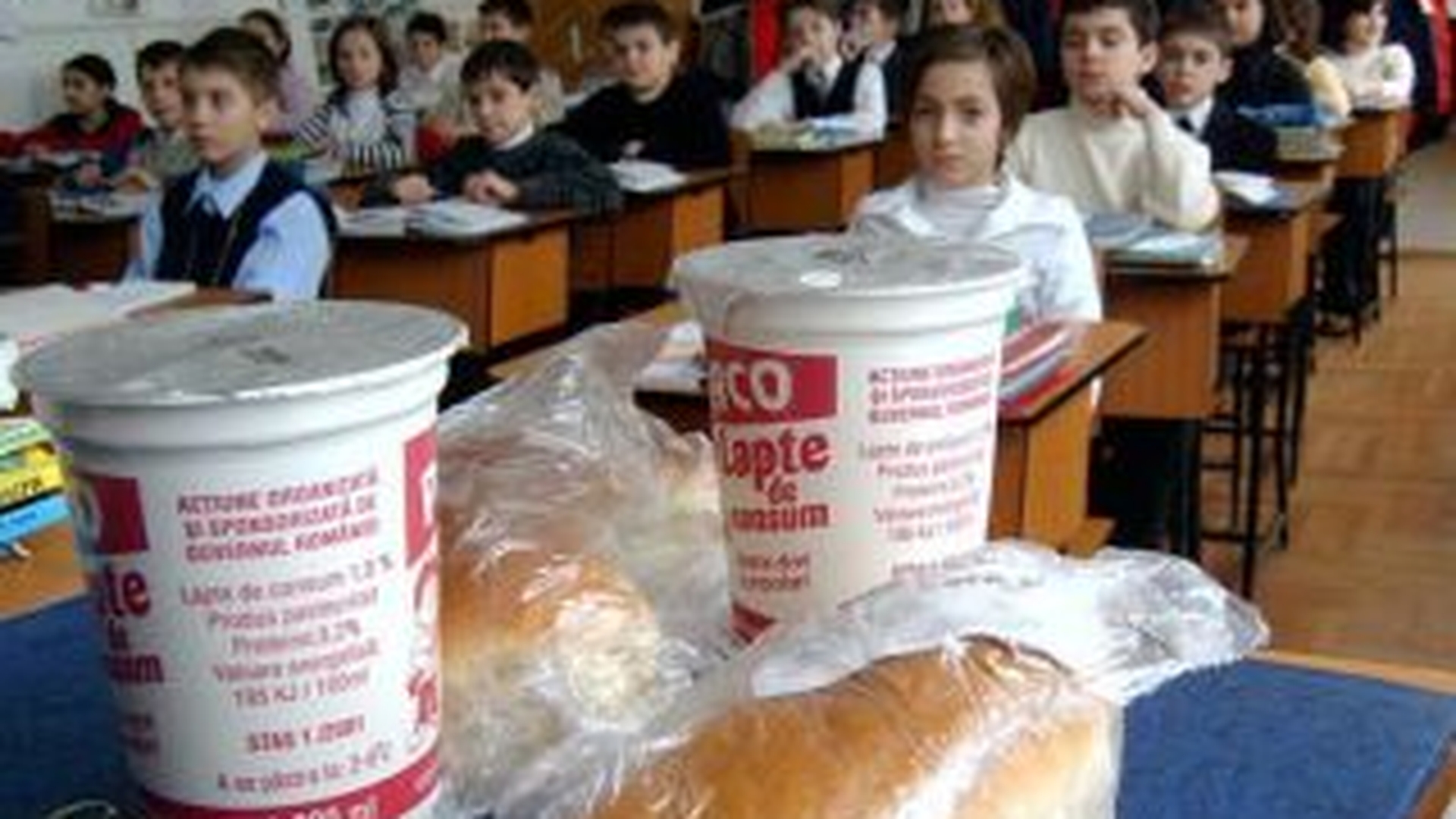 VIDEO 15 copii au ajuns la spital cu toxiinfectie alimentara, din cauza laptelui baut la scoala