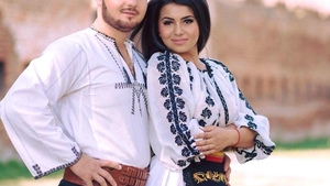 Ioana Clonţa și Ovidiu Ţăran au plănuit o nuntă mare în 2019, iar acum au luat o decizie neaşteptată: “Ne întristăm...”