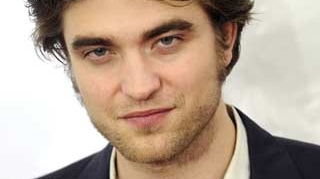 VIDEO Robert Pattinson a aflat din tabloide ca este insarcinat!