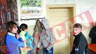 Copiii s-au intors din vacanta in clase inghetate
