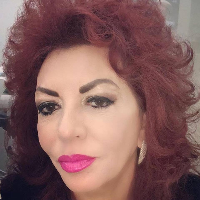 Carmen Harra, cu autobuzul prin Capitală: ”Mi se pare inedit, neobișnuit pentru mine!”