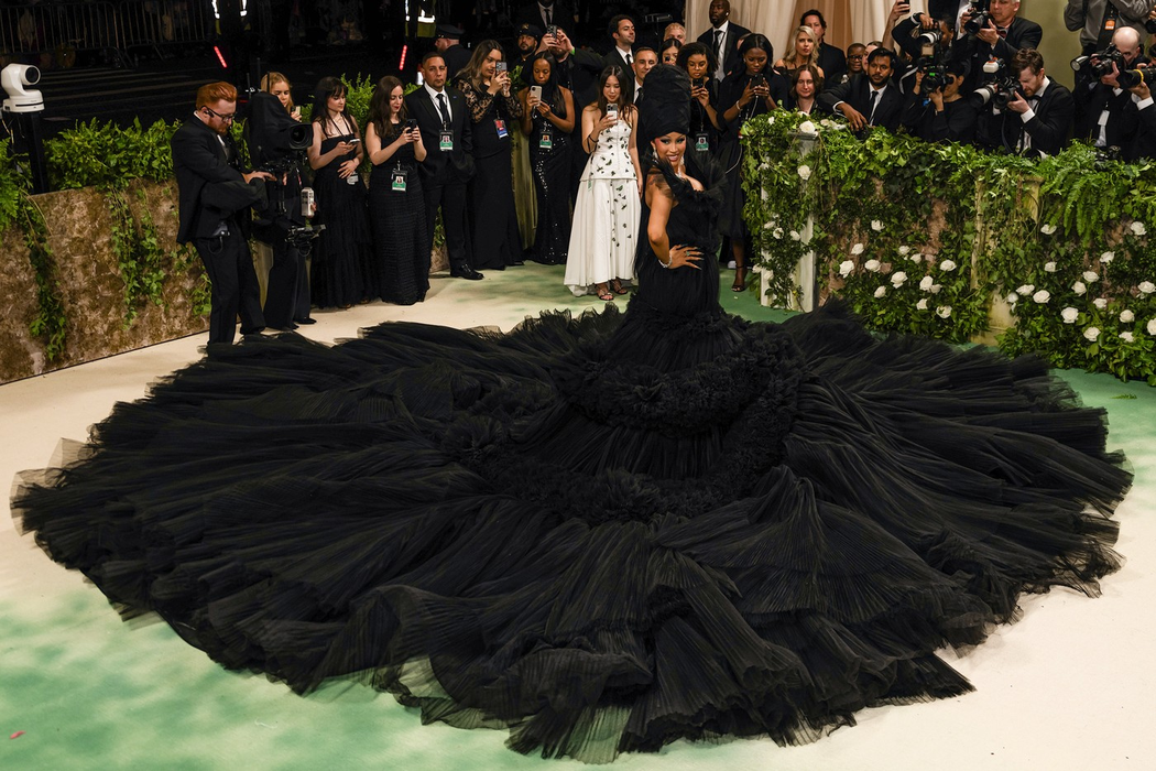 Celebrities attend the 2024 Met Gala Celebrating ‘Sleeping Beauties: Reawakening Fashion’ at The Metropolitan Museum of Art in New York City

Featuring: Cardi B
Where: New York, United States
When: 06 May 2024
Credit: Michael Stewart/INSTARimages.com,Image: 870844432, License: Rights-managed, Restrictions: , Model Release: no