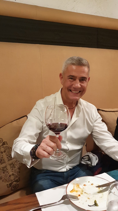 Tenorul milionar își ignoră copilul din România. Mama micuțului face apel la Alessandro Safina: „Cristi are nevoie de iubire”