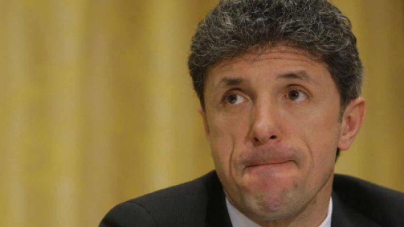 Cea mai veche dusmanie din fotbalul romanesc! Cum i-a furat un coleg de camera iubita lui Gica Popescu