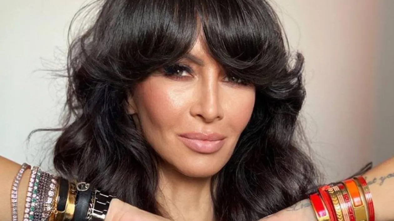 Imaginile pe care Mihaela Rădulescu le vrea şterse de pe net! Cum arăta ea la Revoluția din 1989. Zici că e altă persoană…