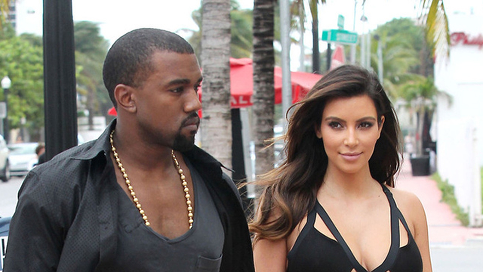 Kanye West, atacat din toate partile: Amber Rose si Lisa Ann se intrec in remarci rautacioase la adresa rapperului