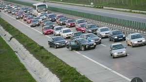 Pericol de explozie, pe Autostrada Soarelui! Circulatia a fost deviata din motive de siguranta