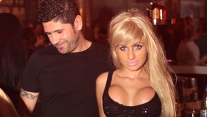 A reinceput războiul dintre Casandra si Ogică! La câteva zile de la impăcare, "Spaima loteriei" a incercat să o bată pe Viespe
