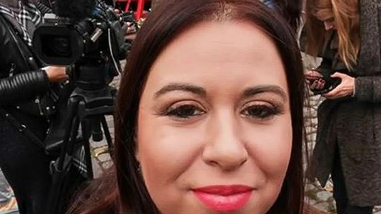 Oana Roman şi Marius Elisei şi-au reînoit jurămintele, la biserică! Cum arată ”mireasa”