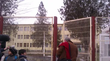 Amor ca-n Inima de tigan in Ferentari! Elevul “Wiesana” a fost injunghiat de un coleg, pentru o pustoaica de 14 ani!